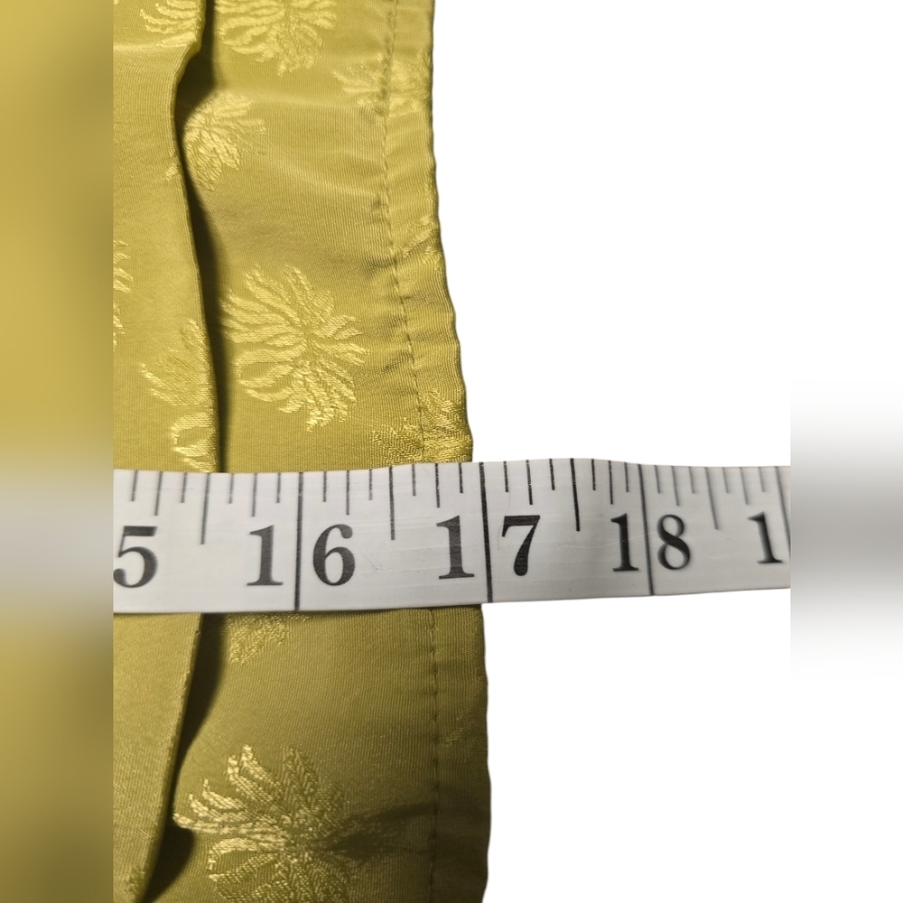 Urban Outfitters Webster Jacquard Flutter Sleeve Cropped Top Size M Gold Casual - Picture 8 of 9